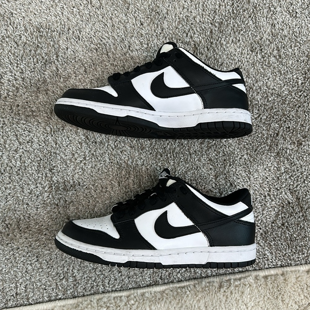 Panda Nike Dunks - image 4